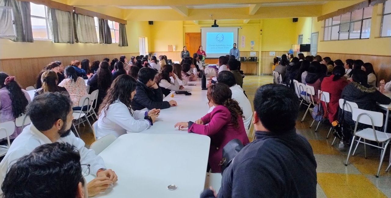 El Equipo de Salvaguarda Congregacional realizó una charla para los funcionarios/as del Colegio Santa María Eufrasia 